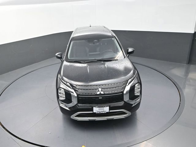 Used 2023 Mitsubishi Outlander SE image 12