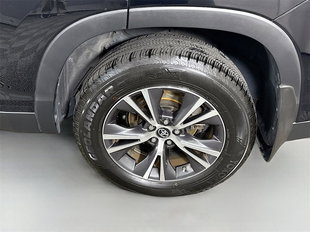 Certified 2019 Toyota Highlander LE image 36