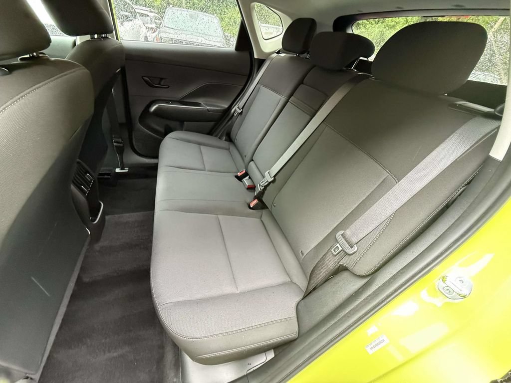 Used 2025 Hyundai Kona SEL FWD image 13
