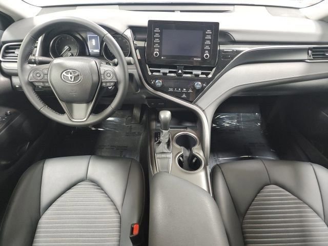 Used 2024 Toyota Camry SE FWD image 2