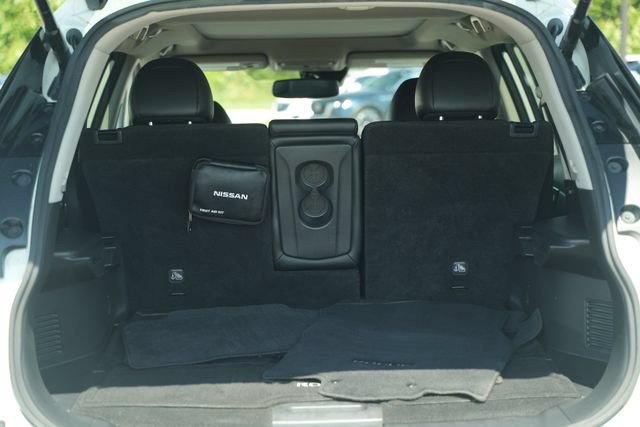 Used 2019 Nissan Rogue SL w/ Premium Package AWD/4WD image 19
