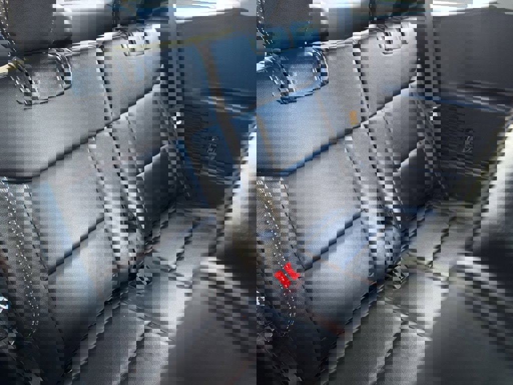 Used 2022 Ford Explorer Limited image 25