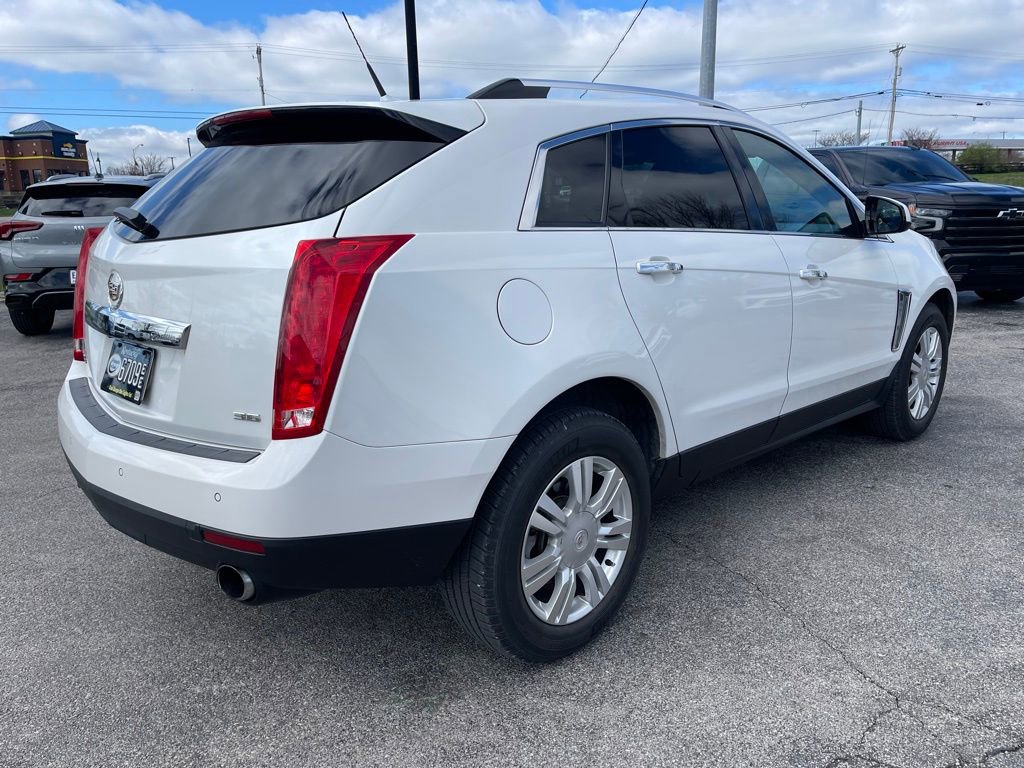 Used 2013 Cadillac SRX Luxury image 3