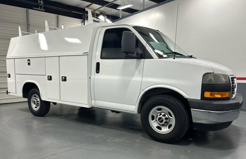 Used 2020 GMC Savana 3500 w/ Power Convenience Package RWD image 16
