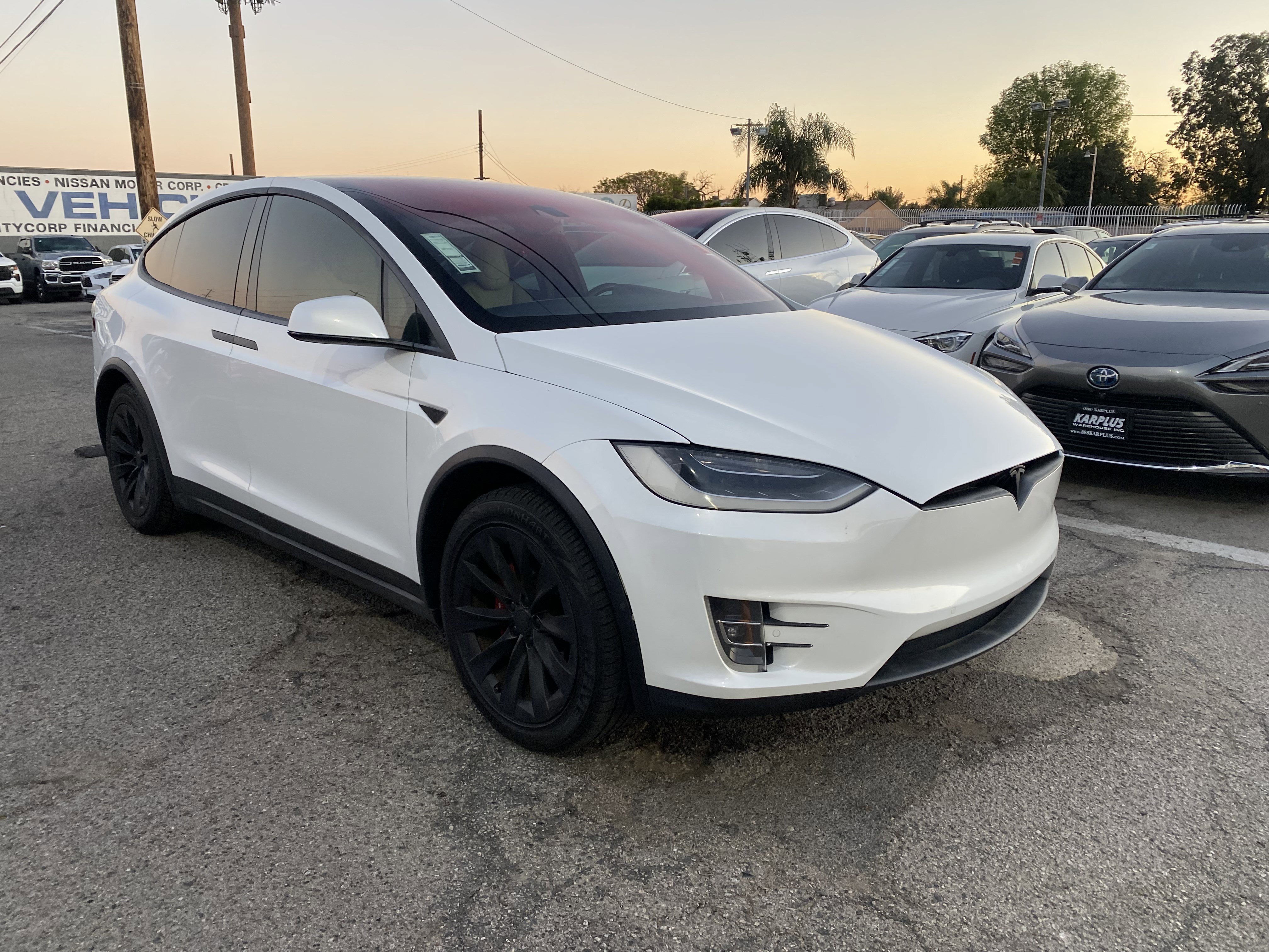 Used 2016 Tesla Model X 75D image 8