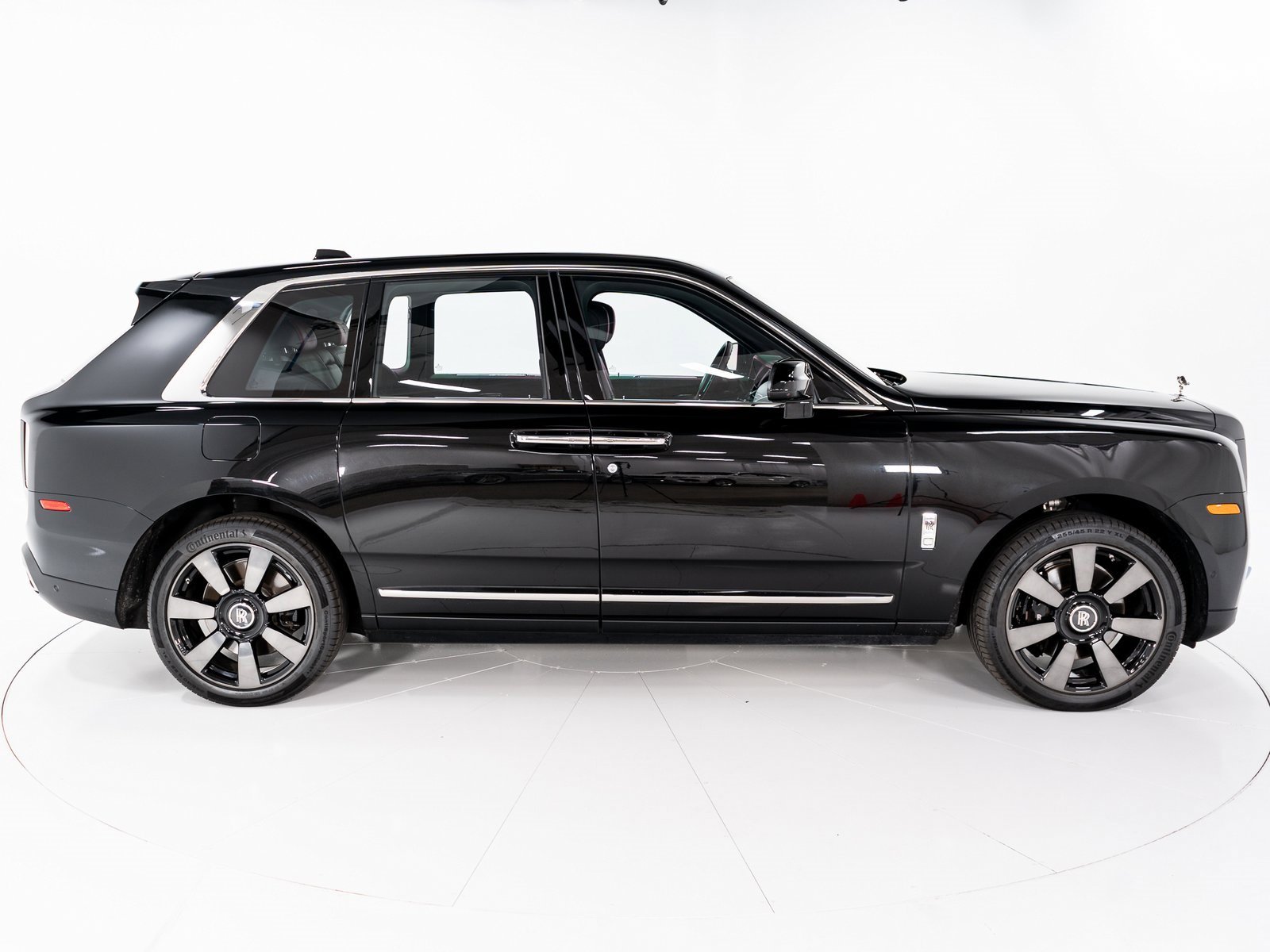 Certified 2022 Rolls-Royce Cullinan image 6