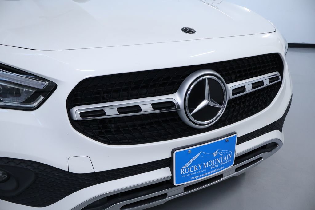 Used 2021 Mercedes-Benz GLA 250 4MATIC w/ Premium Package image 9