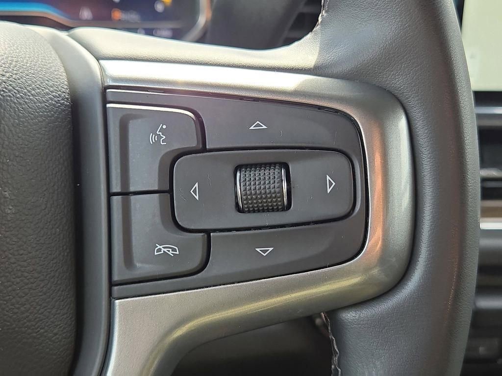 Used 2025 Chevrolet Silverado 1500 LT image 30