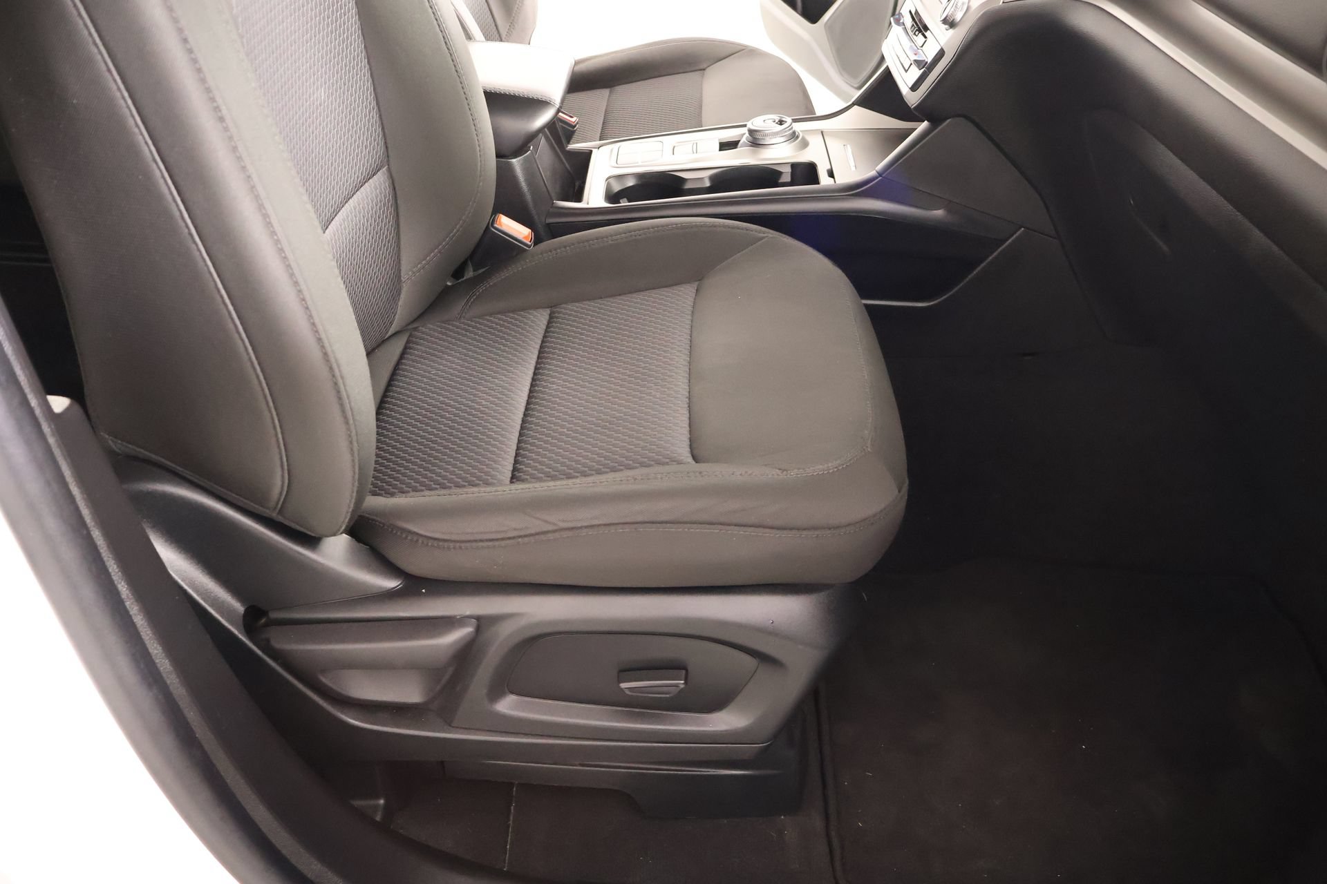 Used 2023 Ford Explorer XLT RWD image 14