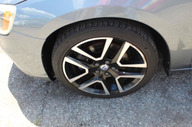 Used 2017 Volvo S60 T5 Dynamic FWD image 21
