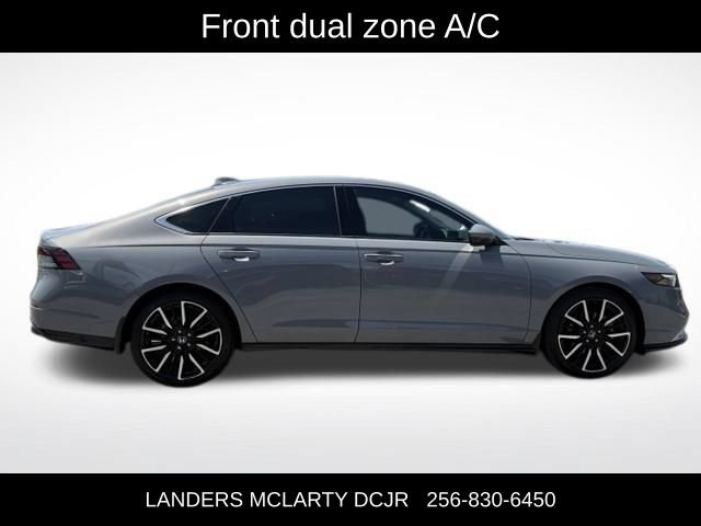 Used 2023 Honda Accord Touring image 11