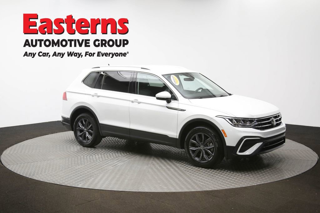 Used 2023 Volkswagen Tiguan SE image 46