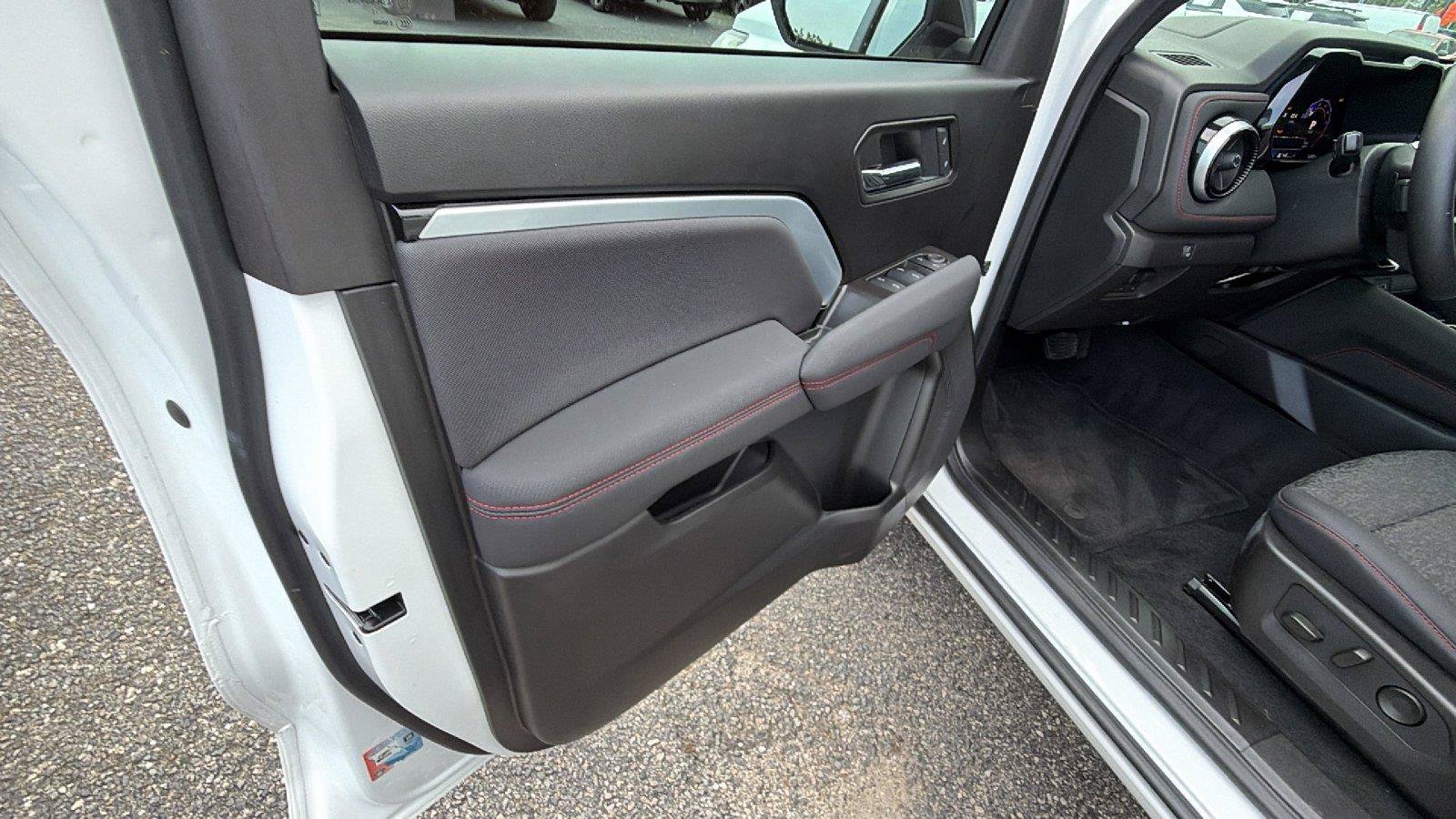 New 2026 Chevrolet Colorado Z71 AWD/4WD image 14