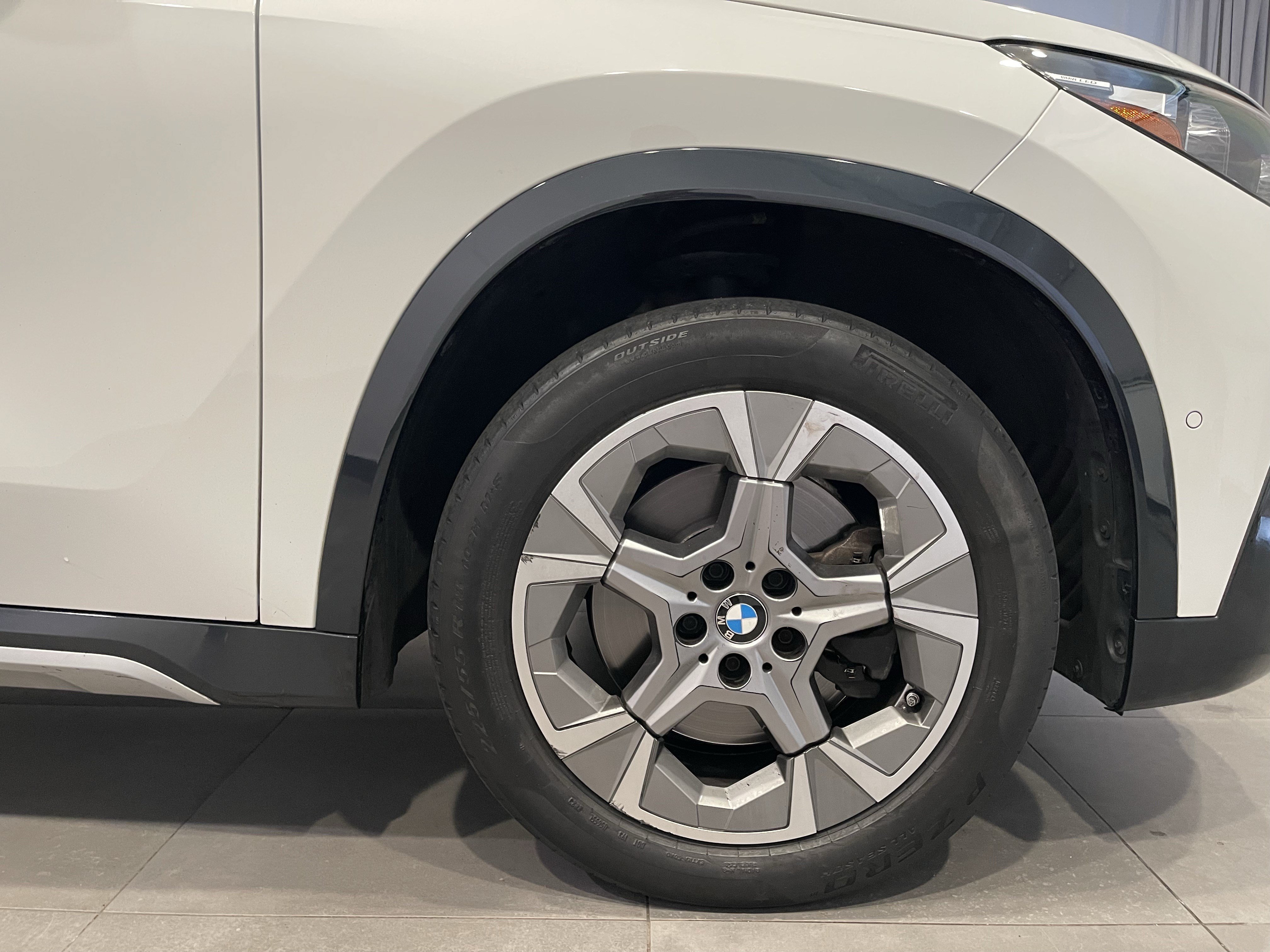 Used 2023 BMW X1 xDrive28i w/ Convenience Package AWD/4WD image 10