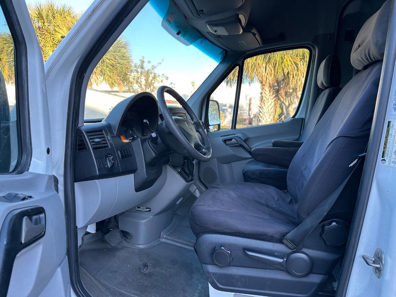 Used 2013 Mercedes-Benz Sprinter 2500 image 11