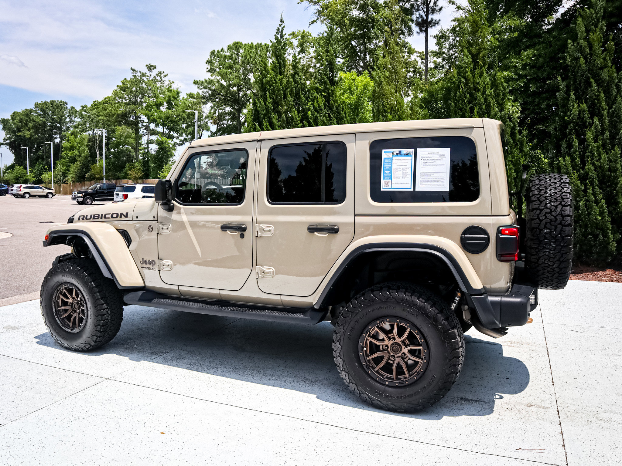 Used 2022 Jeep Wrangler Unlimited Rubicon AWD/4WD image 7