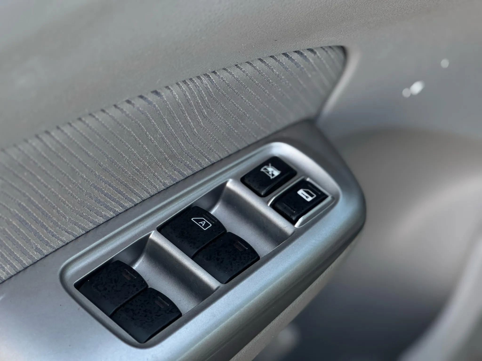 Used 2010 Subaru Forester 2.5X image 26