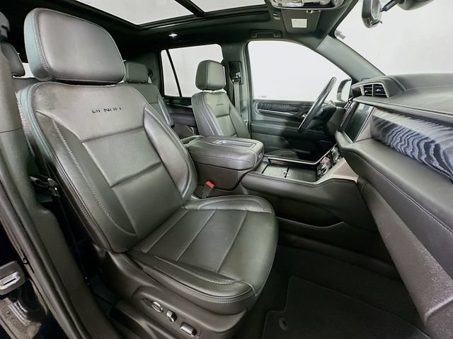 Used 2021 GMC Yukon Denali w/ Denali Premium Package AWD/4WD image 36