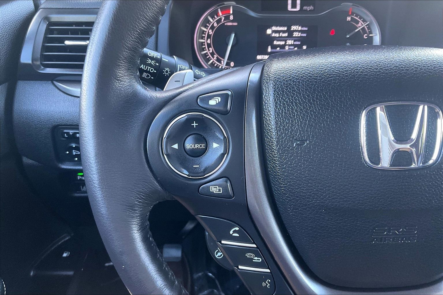 Used 2023 Honda Ridgeline RTL-E image 11