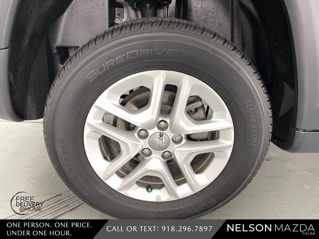 Used 2019 Jeep Compass Sport image 12