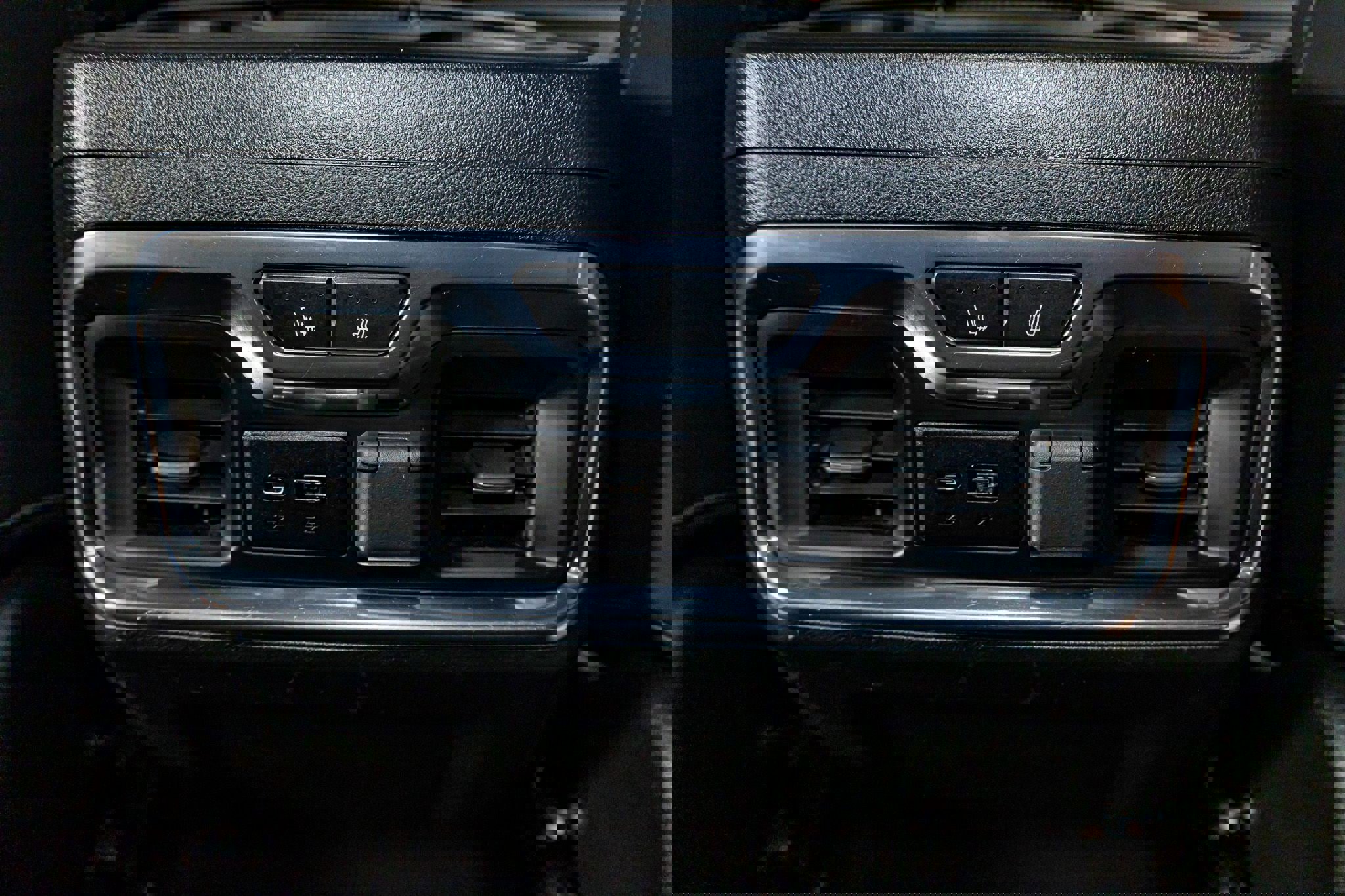 Used 2023 Chevrolet Silverado 3500 High Country w/ Z71 Off-Road Package image 22