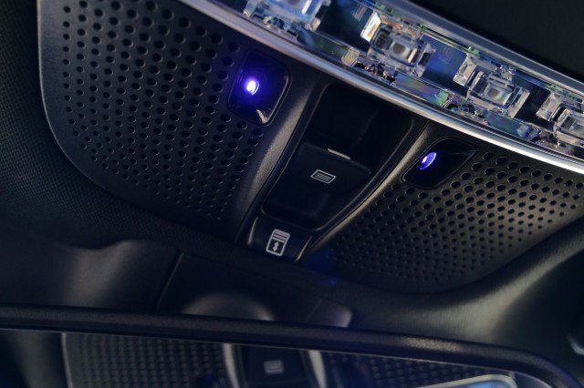 Used 2017 Mercedes-Benz S 550 4MATIC Sedan image 24