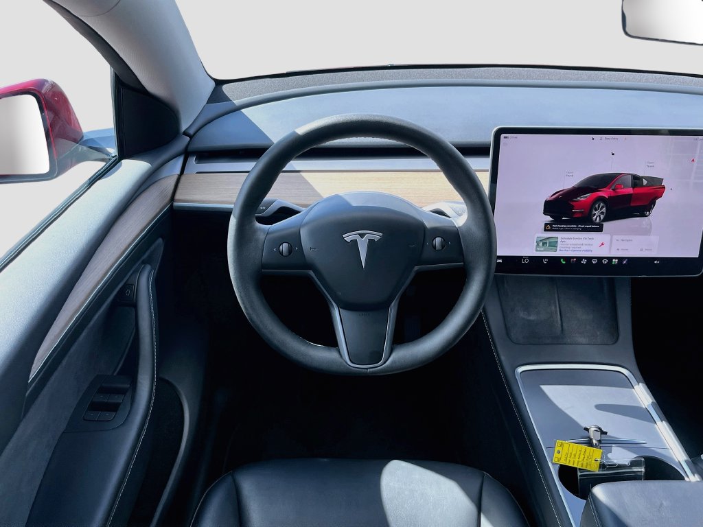 Used 2024 Tesla Model Y Long Range AWD/4WD image 23