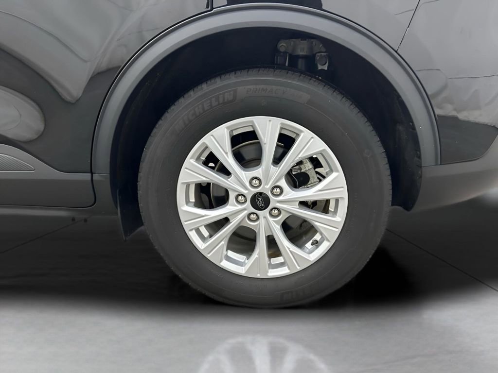 Certified 2024 Ford Escape Active w/ Cold Weather Package image 13