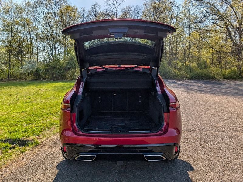 Used 2021 Jaguar F-PACE S image 7