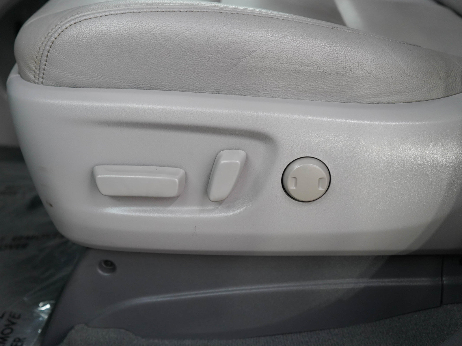 Used 2020 Toyota Sienna XLE w/ XLE Navigation Package FWD image 29