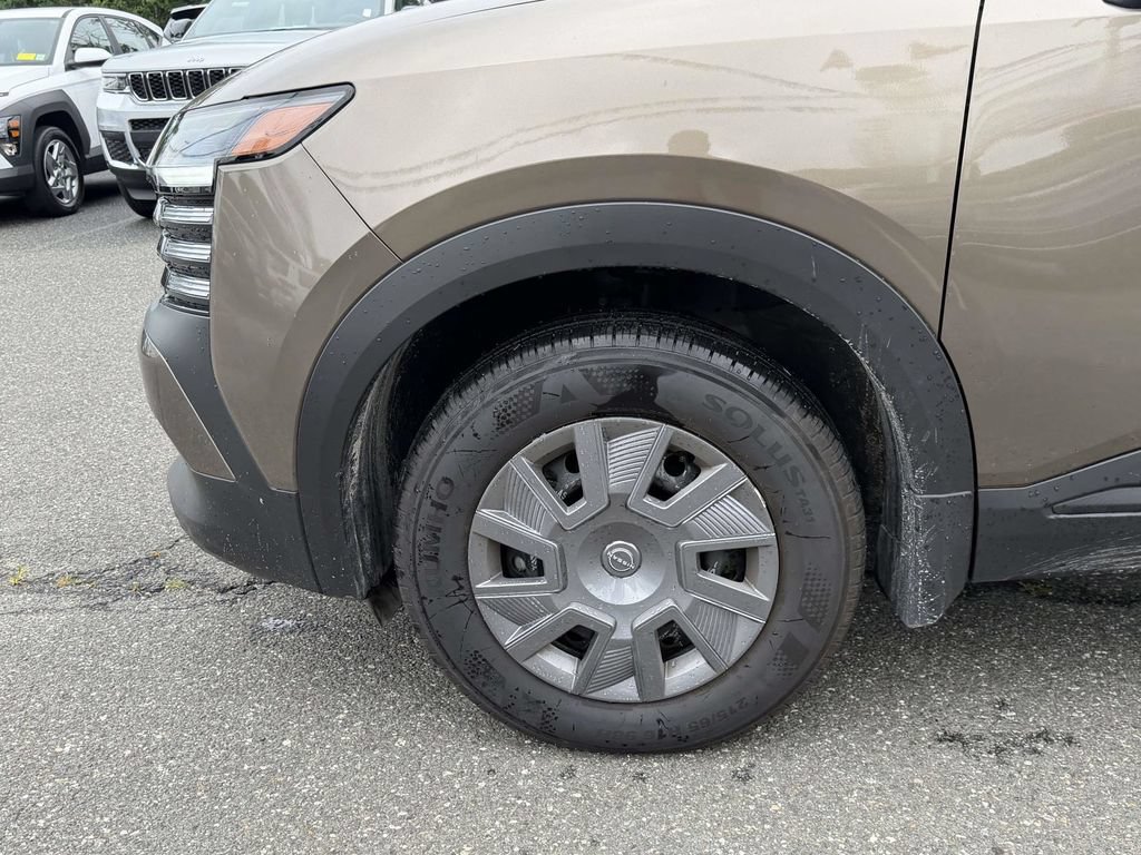 Used 2025 Nissan Kicks S w/ Interior Electronics Package AWD/4WD image 10