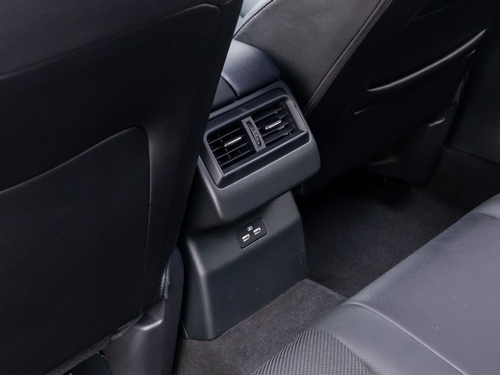 Used 2023 MAZDA CX-50 AWD 2.5 S w/ Cargo Package image 17