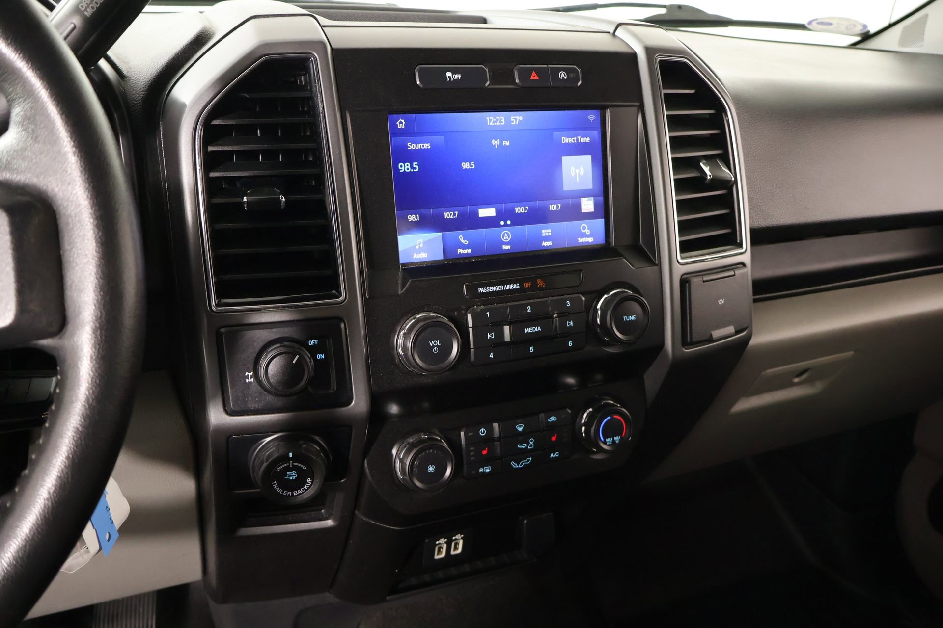 Used 2020 Ford F150 XLT w/ Equipment Group 302A Luxury RWD image 5