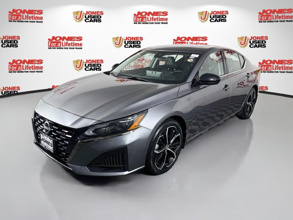 Certified 2025 Nissan Altima 2.5 SR w/ SR Premium Package FWD image 13