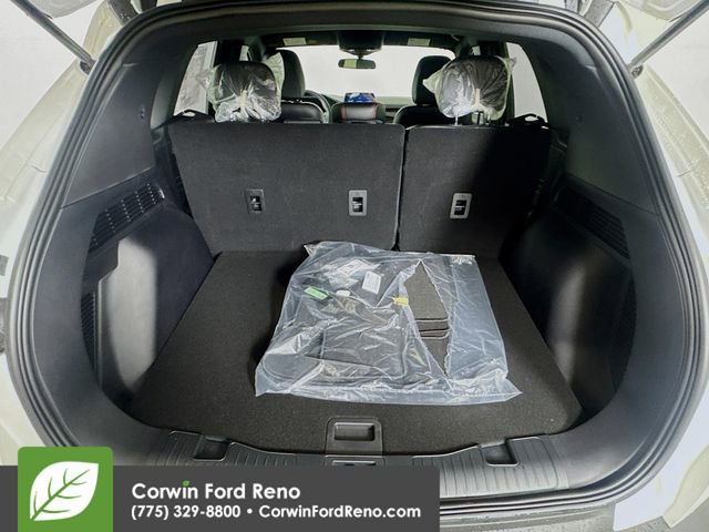 New 2026 Ford Escape ST-Line w/ Cold Weather Package AWD/4WD image 26