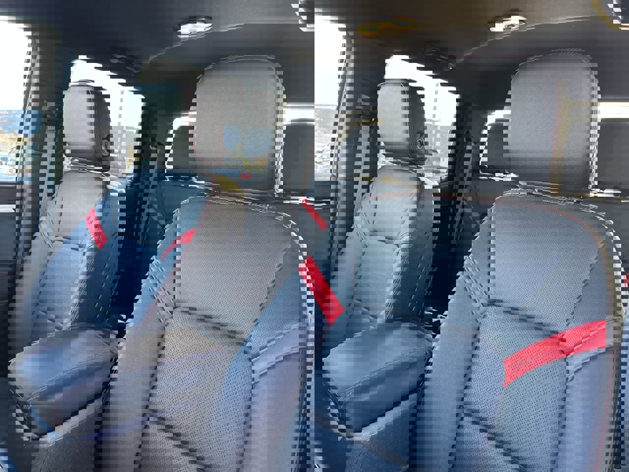 Used 2023 Chevrolet Colorado Z71 w/ Z71 Convenience Package 2 image 23