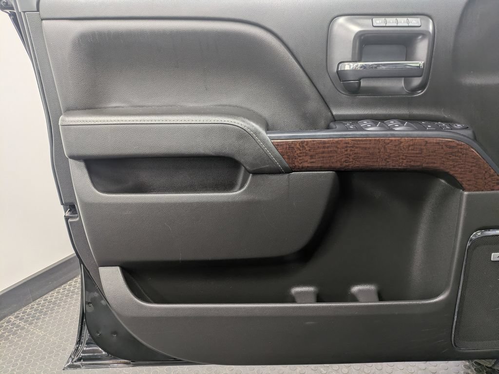 Used 2018 GMC Sierra 1500 SLT AWD/4WD image 8