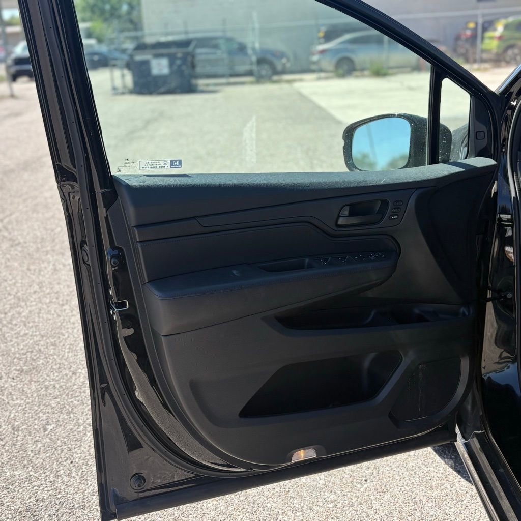 Used 2024 Honda Odyssey Sport image 10