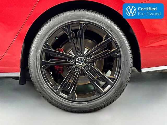 Certified 2022 Volkswagen Jetta GLI Autobahn w/ GLI Black Package image 31