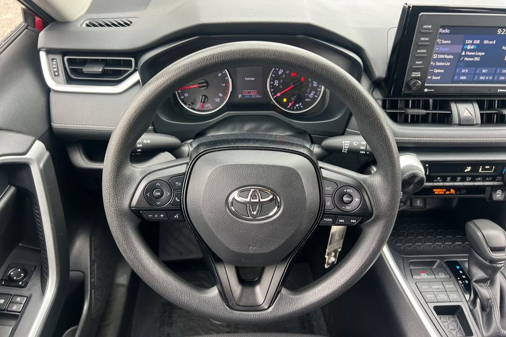 Certified 2021 Toyota RAV4 LE AWD/4WD image 13