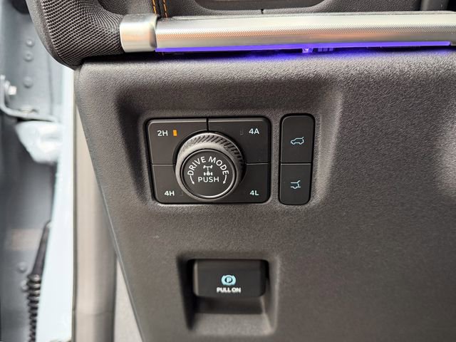 Used 2025 Ford Expedition Tremor AWD/4WD image 11