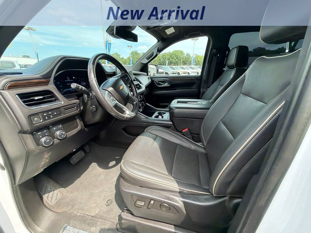 Used 2023 Chevrolet Suburban Premier AWD/4WD image 11