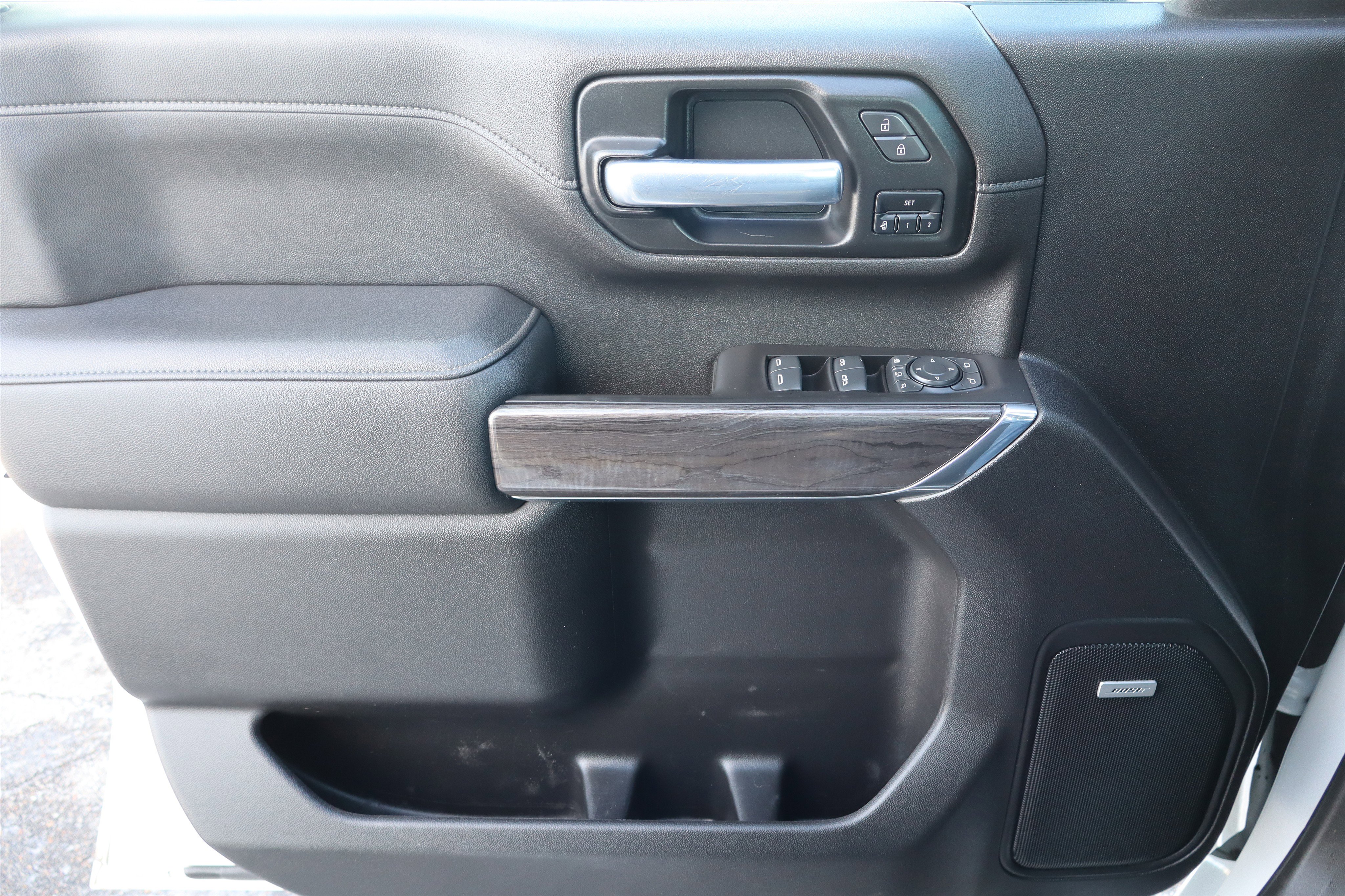 Used 2021 Chevrolet Silverado 2500 LTZ w/ LTZ Convenience Package image 35