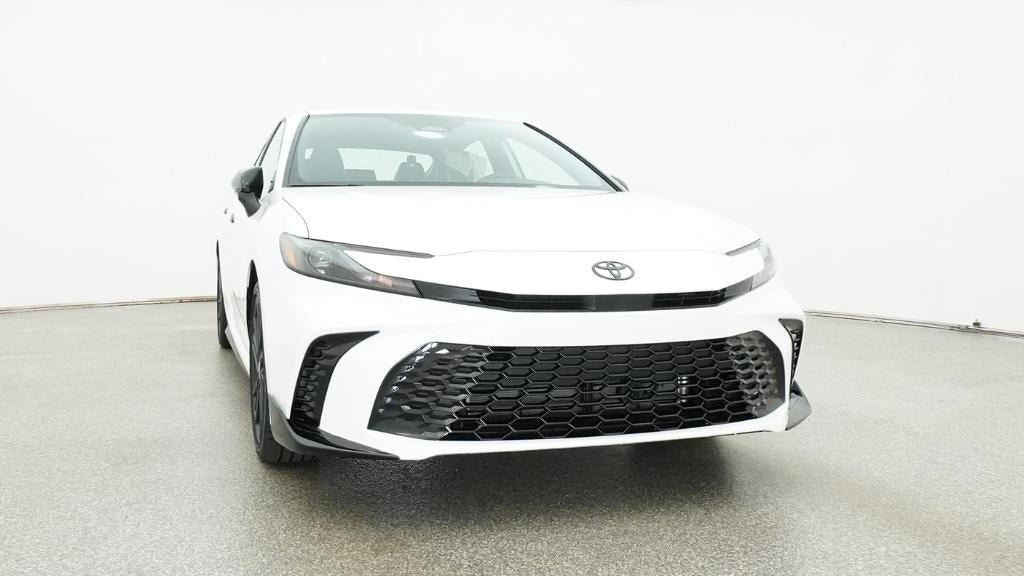 New 2026 Toyota Camry Hybrid FWD image 30