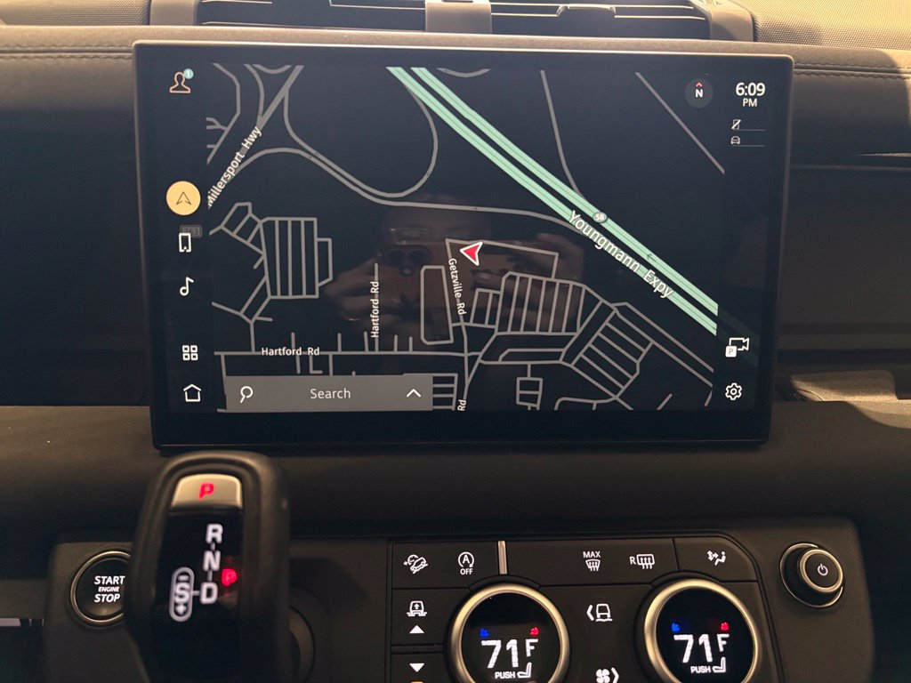 Used 2023 Land Rover Defender 130 X-Dynamic SE AWD/4WD image 39