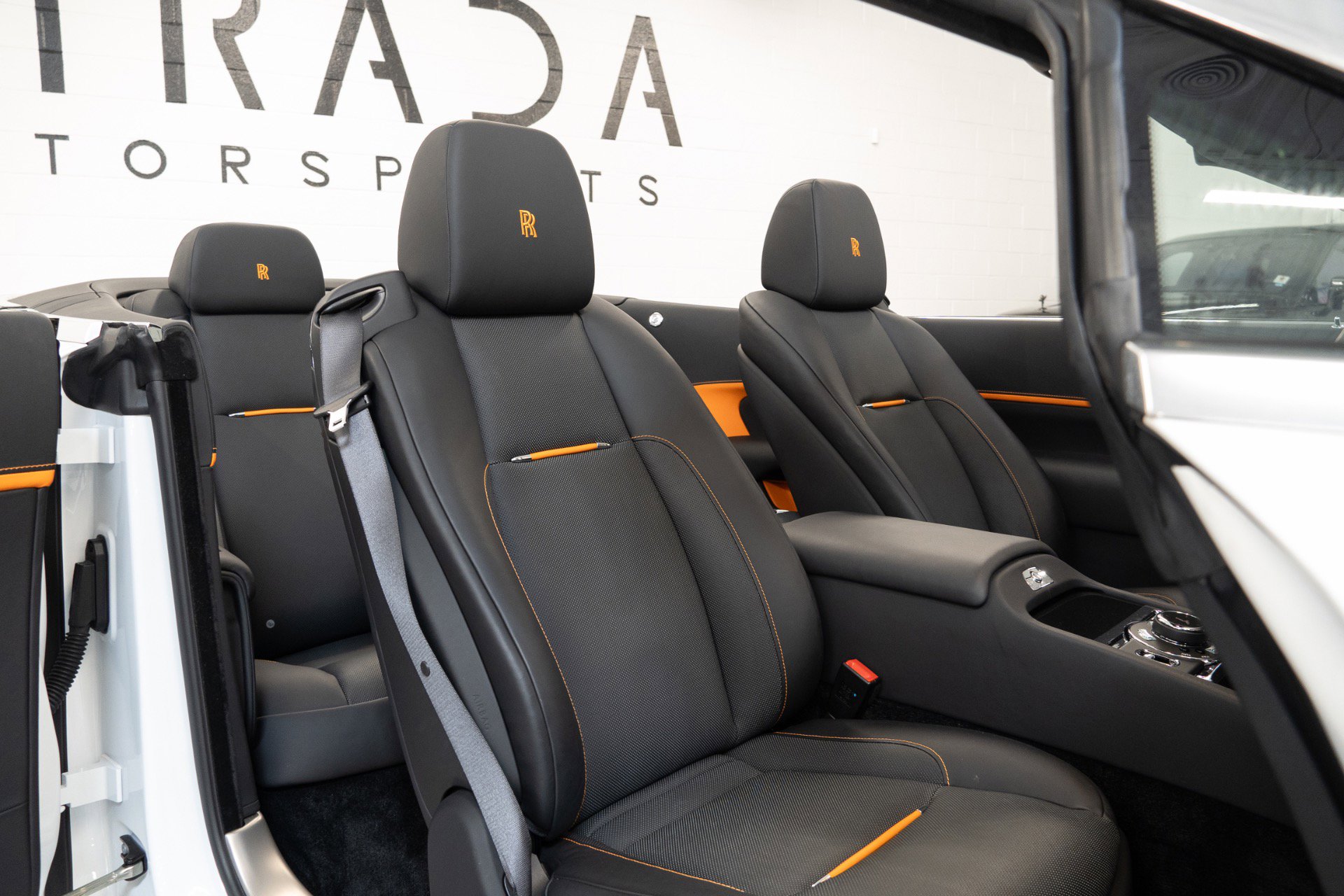 Used 2020 Rolls-Royce Dawn image 22