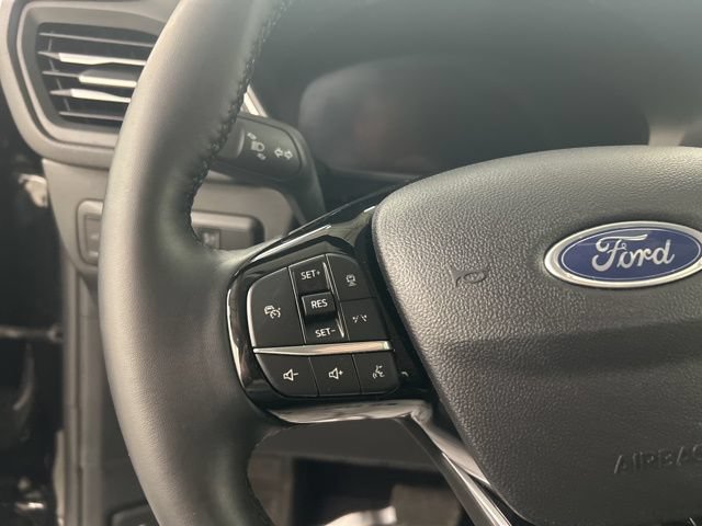 Used 2025 Ford Escape Platinum AWD/4WD image 12