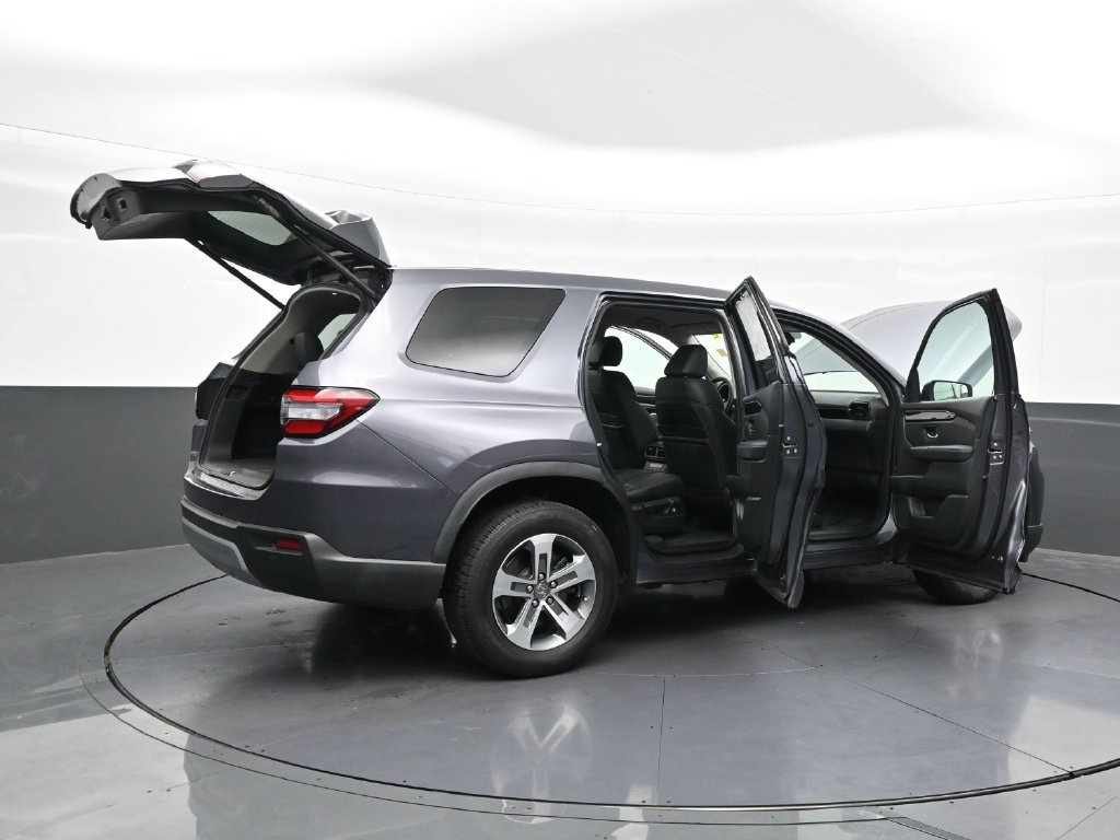 Used 2023 Honda Pilot EX-L image 31