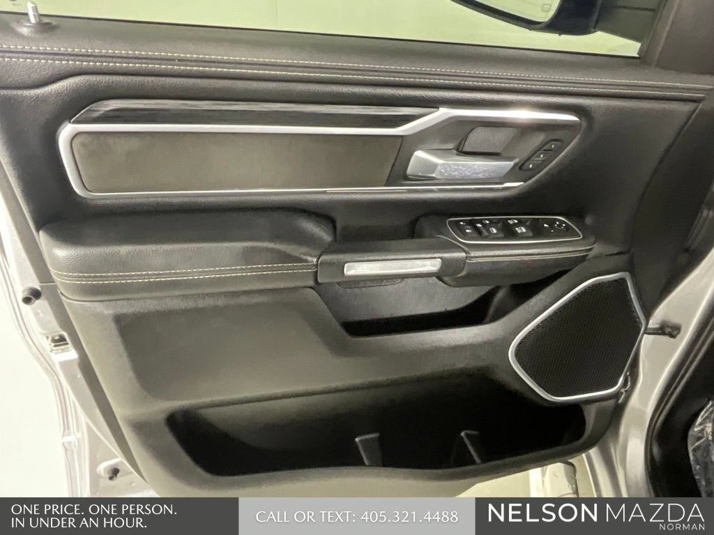 Used 2023 RAM 1500 Laramie AWD/4WD image 16