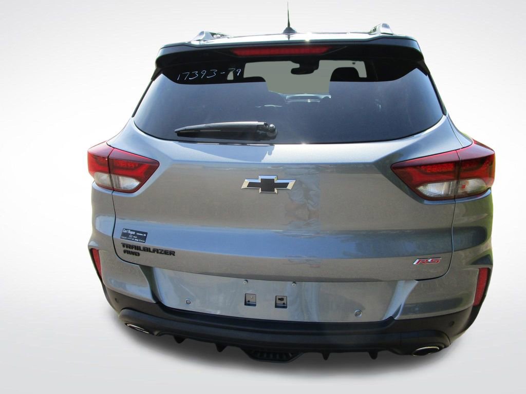 Used 2022 Chevrolet TrailBlazer RS w/ Sun and Liftgate Package image 9